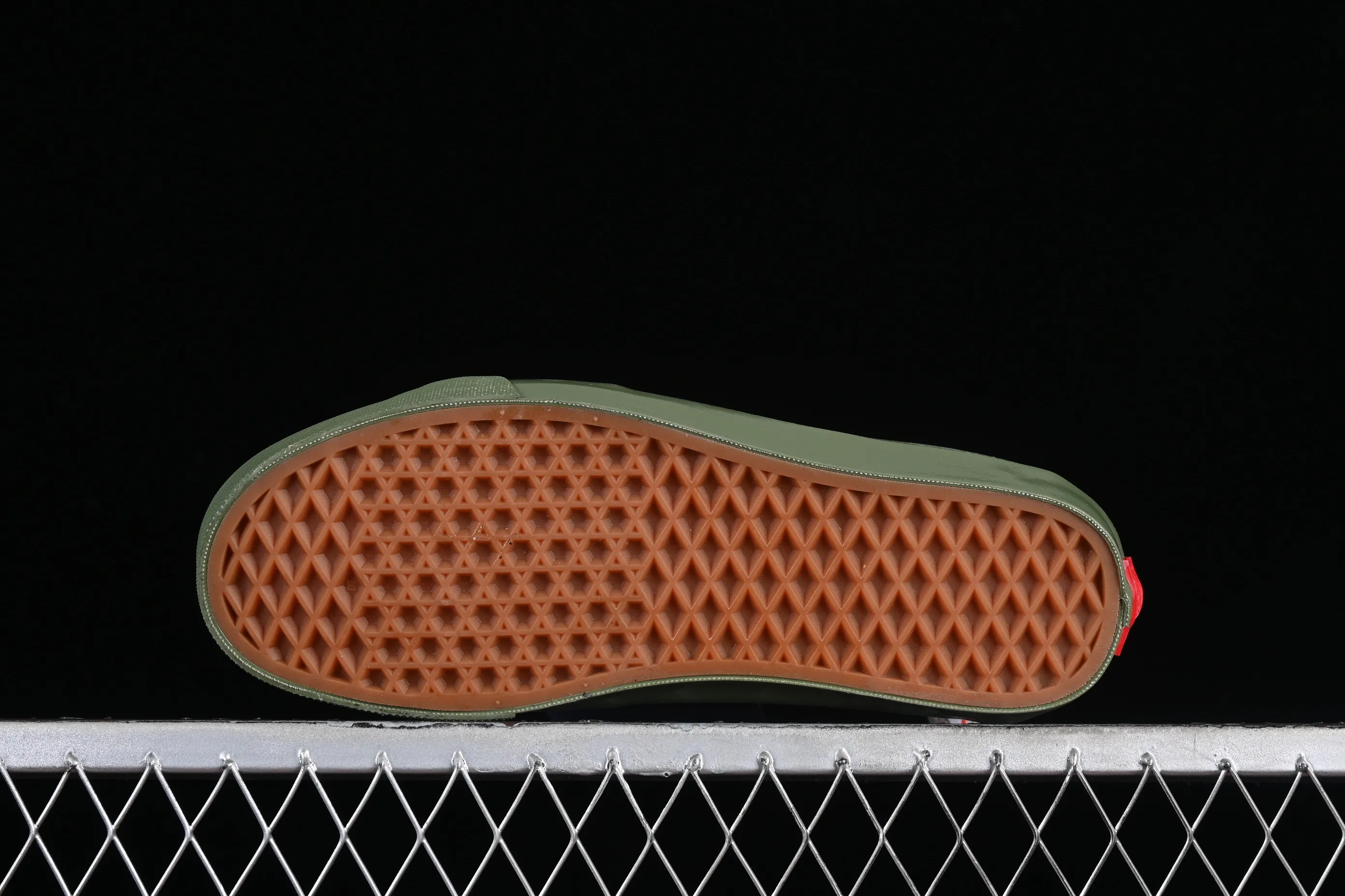 All Categories Vans Vans Series Vans Mid Vans China Vans TDC Sk8-Mid Reissue 83 Mg 2024 Spring and Summer Limited Edition Low-top Casual Sneakers VN000E7JAMB